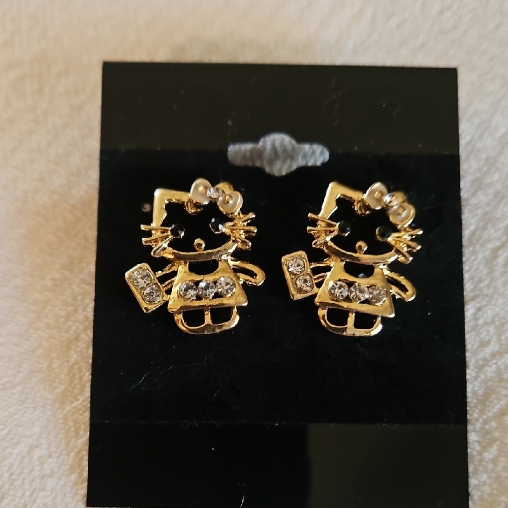 Gold Tone Kitty Crystal Stud Earrings